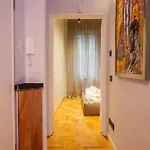 Boutique Con Cortile-design&fashion District Daire