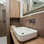 Boutique Con Cortile-design&fashion District *