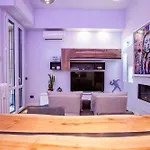 Boutique Con Cortile-design&fashion District Daire