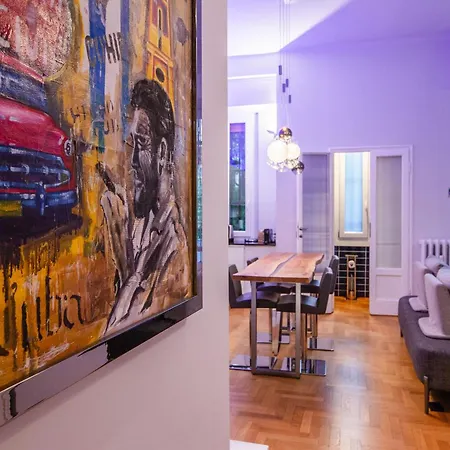 Boutique Con Cortile-design&fashion District Milano