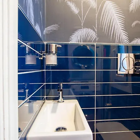 Boutique Con Cortile-design&fashion District * Mailand